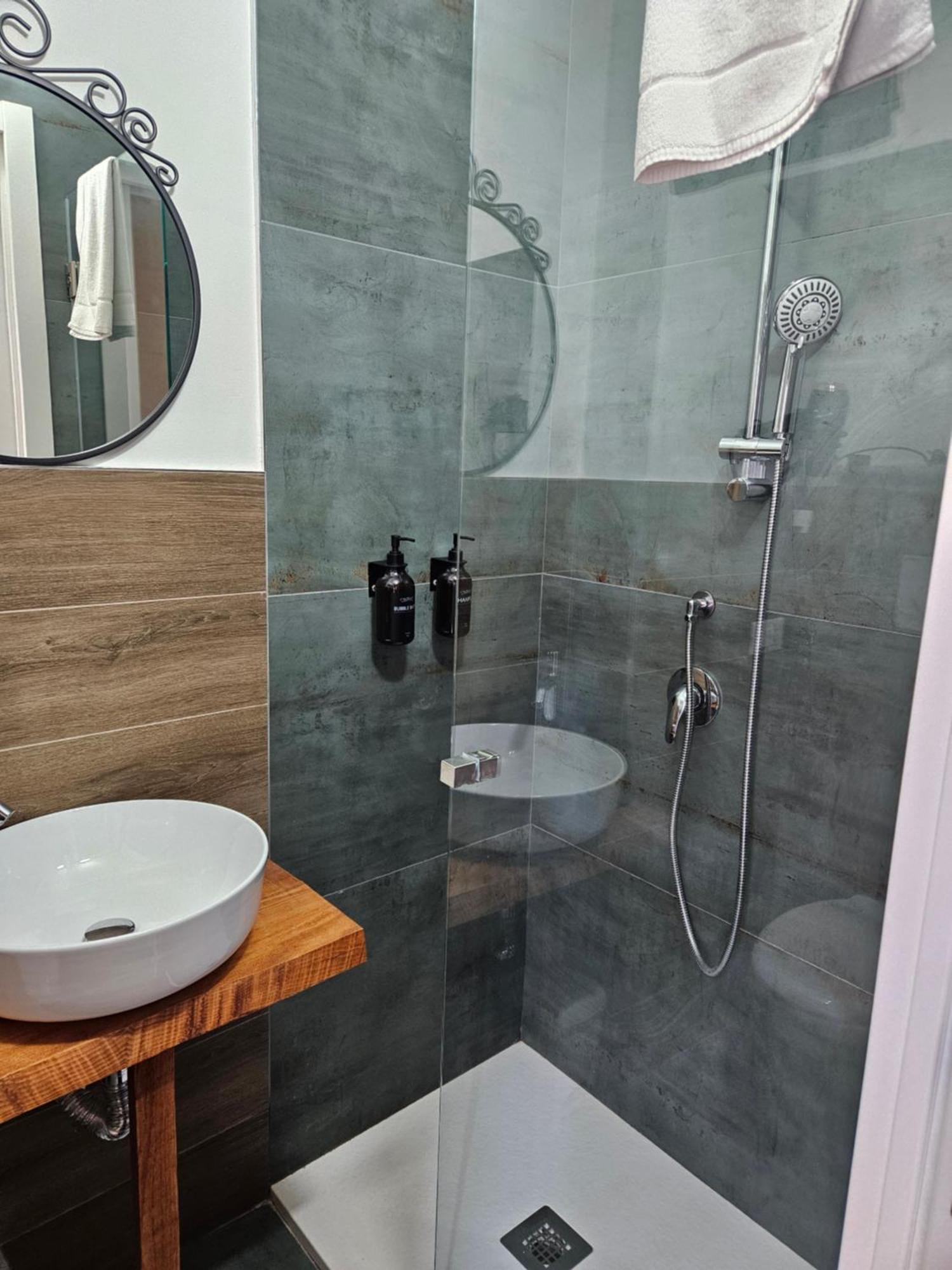 Tresor Hotel โปลีญาโนอามาเร ห้อง รูปภาพ
